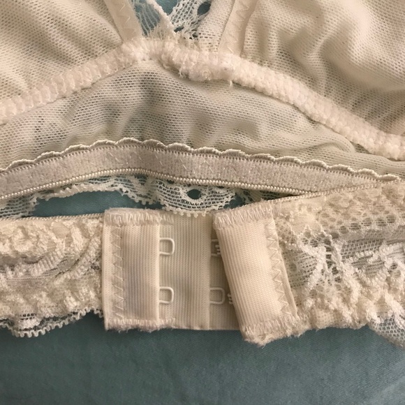 Ivory/white lace bralette halter, NWOT - Picture 6 of 6